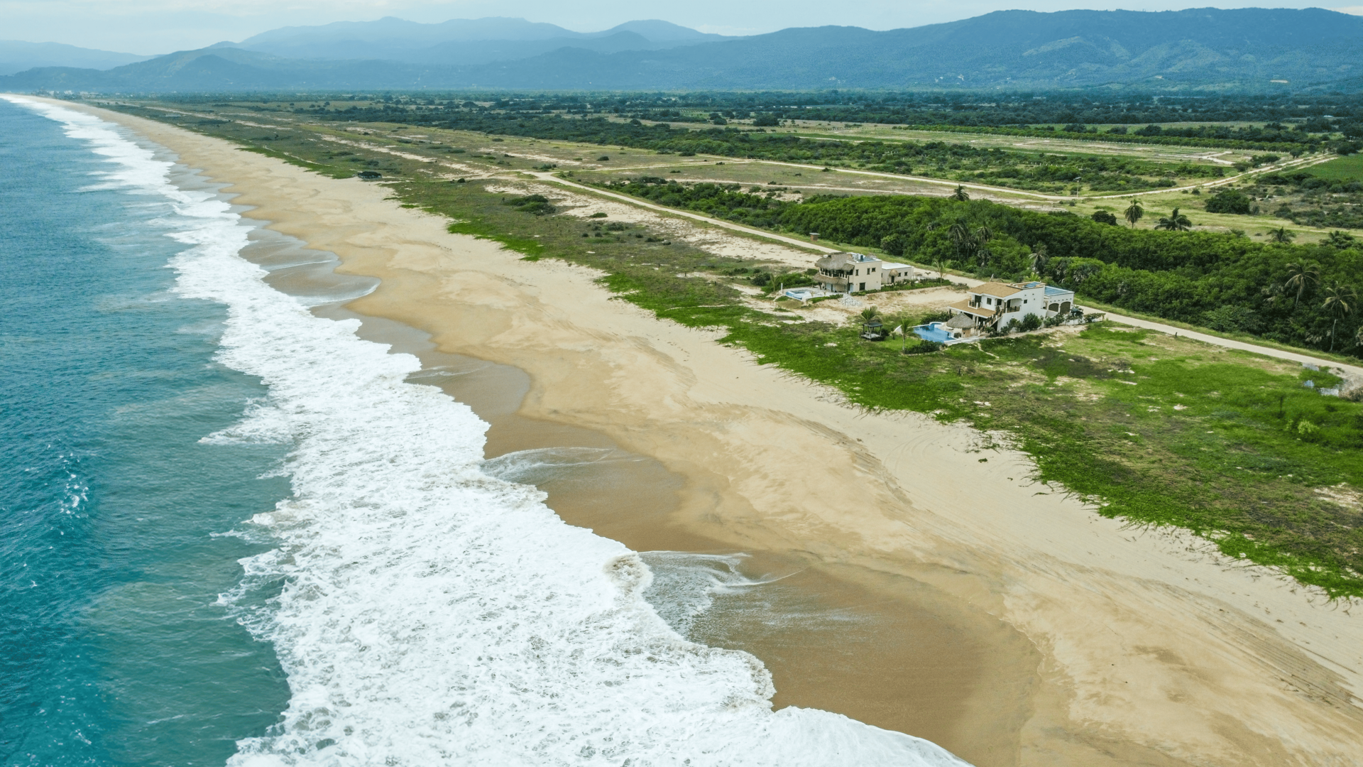 Vida frente al mar en Tres Aguas, Puerto Escondido